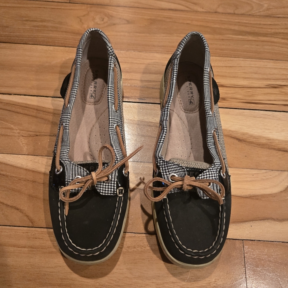 Sperry Dark Blue and Tan Loafers